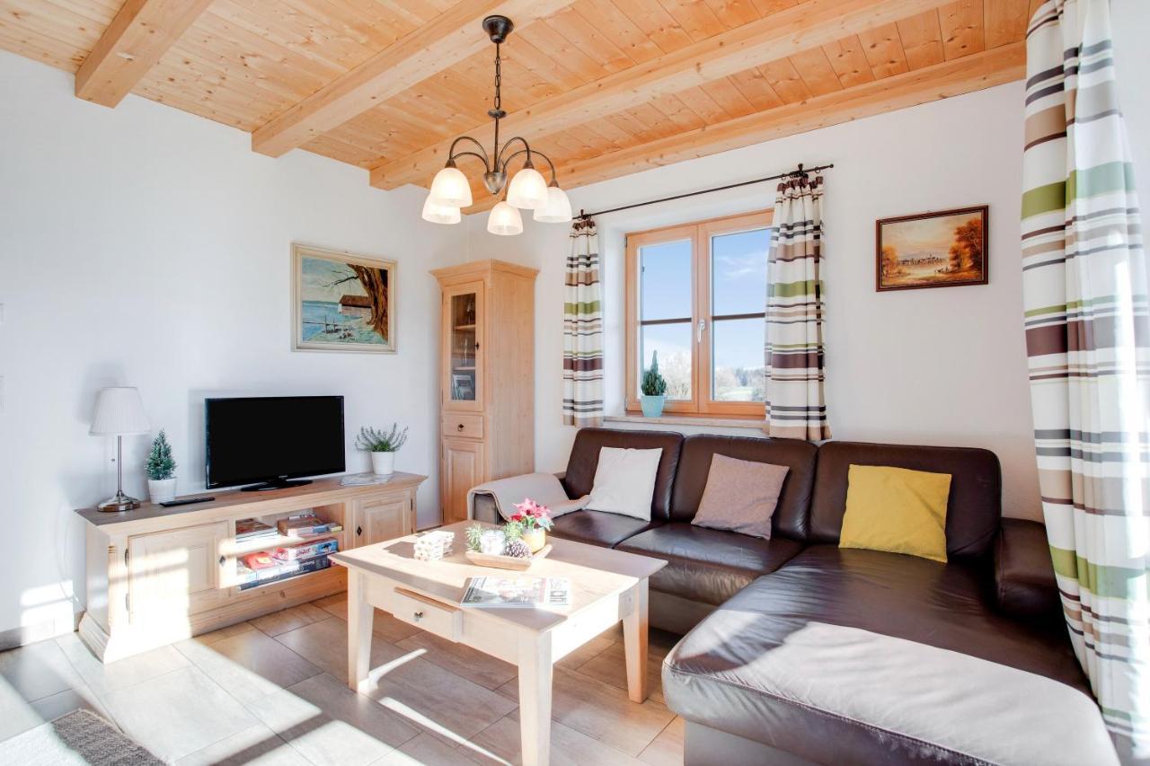 Ferienwohnung Seeblick Бад Хайлбрун Екстериор снимка